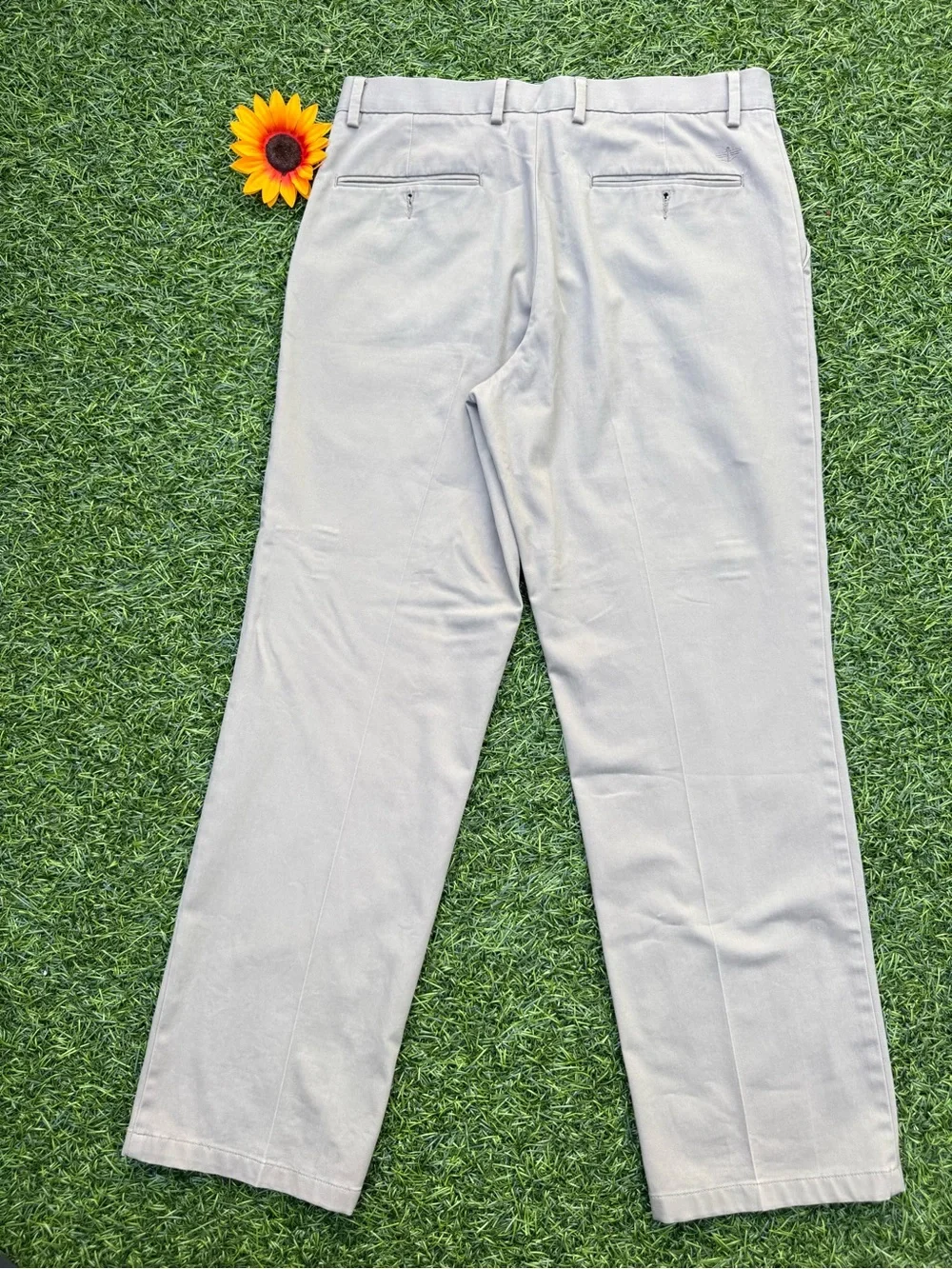 🤎🩶Dockers Straight Fit Khaki Chino Pants Size 33x30